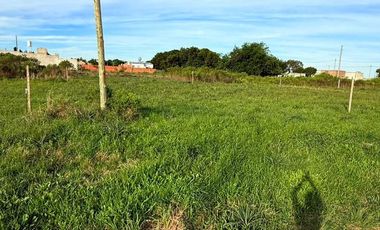 Terreno 12,50 x 38 con salida a 2 calles – Lucas González – 475 m² – u$s 16.500