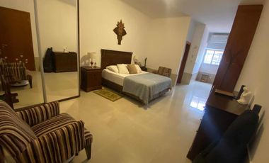 Casa en venta - 3 Dormitorios 3 Baños - Cochera - 660Mts2 - Navarro