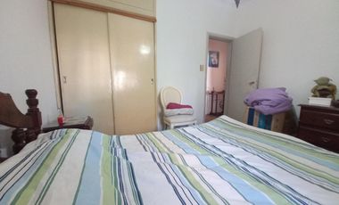 Casa en Venta - 2 Dormitorios 1 Baño Cochera - 300 mts2 - Almirante Brown,Buenos Aires