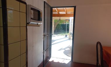 Casa en Venta - 2 Dormitorios 1 Baño Cochera - 300 mts2 - Almirante Brown,Buenos Aires