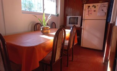 Casa en Venta - 2 Dormitorios 1 Baño Cochera - 300 mts2 - Almirante Brown,Buenos Aires