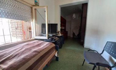 Casa en Venta - 2 Dormitorios 1 Baño Cochera - 300 mts2 - Almirante Brown,Buenos Aires