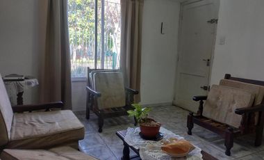 Casa en Venta - 2 Dormitorios 1 Baño Cochera - 300 mts2 - Almirante Brown,Buenos Aires