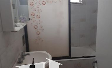 Casa Antigua en Buen Estado - Temperley Este