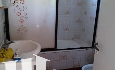 Casa Antigua en Buen Estado - Temperley Este