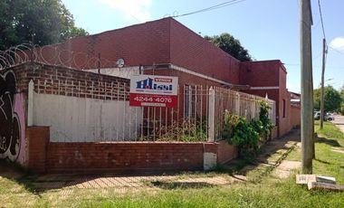 Casa Antigua en Buen Estado - Temperley Este