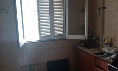 Casa Antigua en Buen Estado - Temperley Este