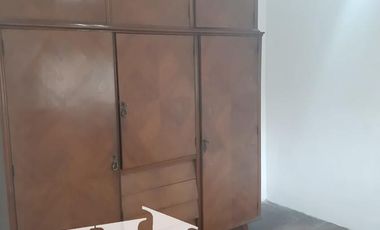 Casa Antigua en Buen Estado - Temperley Este