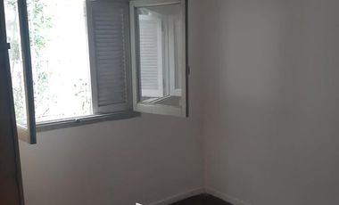 Casa Antigua en Buen Estado - Temperley Este