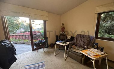 VENTA DE CASA DE TRES PISOS CON VISTA AL MAR EN BARRANCO