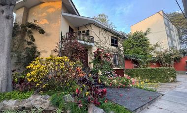 VENTA DE CASA DE TRES PISOS CON VISTA AL MAR EN BARRANCO