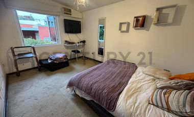 VENTA DE CASA DE TRES PISOS CON VISTA AL MAR EN BARRANCO