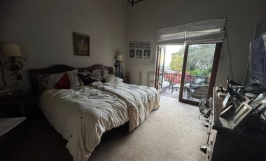 VENTA DE CASA DE TRES PISOS CON VISTA AL MAR EN BARRANCO