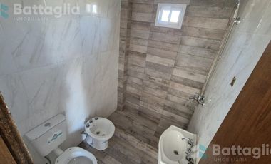 Departamento con patio y espacio vehiular