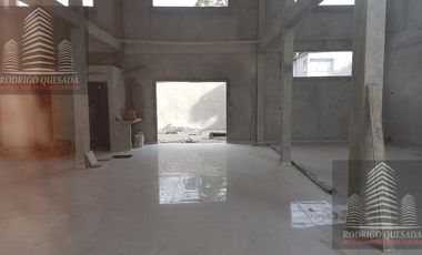 Excelente local de 200 m²