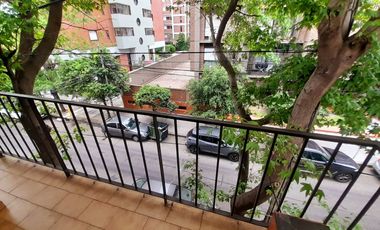Martínez - Departamento 3 amb con balcón y Cochera!