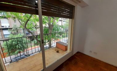 Martínez - Departamento 3 amb con balcón y Cochera!