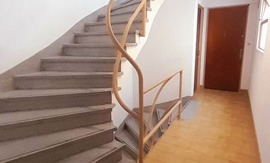 Martínez - Departamento 3 amb con balcón y Cochera!