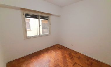 Martínez - Departamento 3 amb con balcón y Cochera!