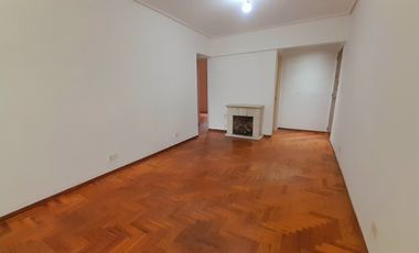 Martínez - Departamento 3 amb con balcón y Cochera!