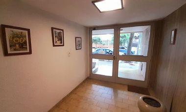 Martínez - Departamento 3 amb con balcón y Cochera!