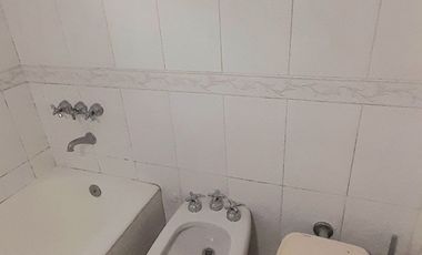 Martínez - Departamento 3 amb con balcón y Cochera!