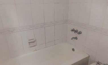 Martínez - Departamento 3 amb con balcón y Cochera!