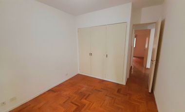 Martínez - Departamento 3 amb con balcón y Cochera!