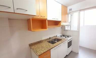Martínez - Departamento 3 amb con balcón y Cochera!
