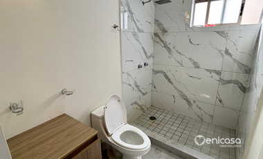 Casa en venta Remodelada en Villa California