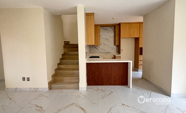 Casa en venta Remodelada en Villa California