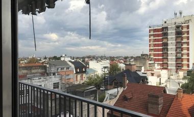 Bmé. Mitre al 1800 Depto. 3 amb. SEMIPISO C/ DEP. DE 78M2