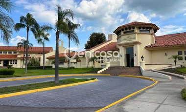 Casa en venta en Alta California con Excedente frente a terraza