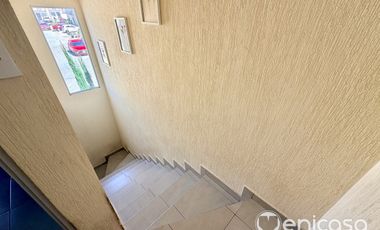 Casa en venta en Alta California con Excedente frente a terraza