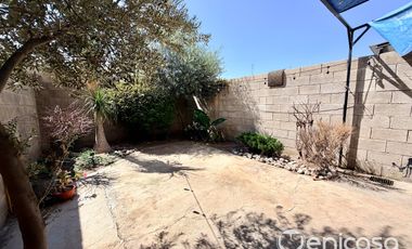 Casa en venta en Alta California con Excedente frente a terraza