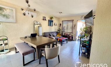 Casa en venta en Alta California con Excedente frente a terraza