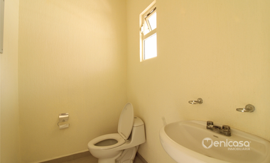 Casa en venta en Alta California dentro de Coto