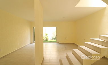 Casa en venta en Alta California dentro de Coto