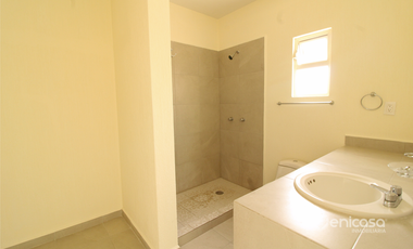 Casa en venta en Alta California dentro de Coto