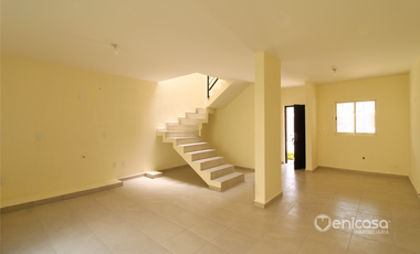 Casa en venta en Alta California dentro de Coto