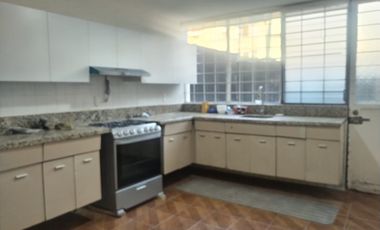 CASA EN RENTA - LADRÓN DE GUEVARA