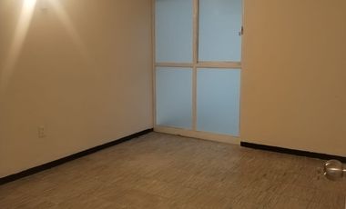 CASA EN RENTA - LADRÓN DE GUEVARA