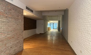 Local en  alquiler en Microcentro de 405 m2, apto gastronomía con tiraje.