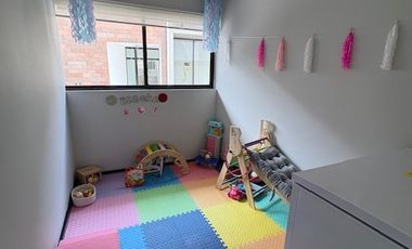 EXCELENTE OPORTUNIDAD SE VENDE CASA EN PRIV. SAN FRANCISCO