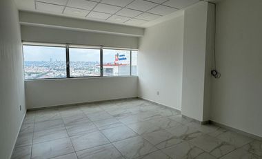 Consultorio Médico de Lujo en Renta - Torre H+ Querétaro con Vistas Panorámicas