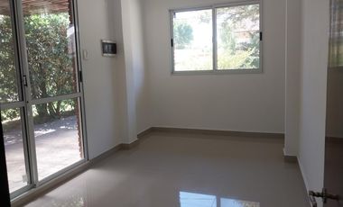 Casa en venta y alquiler anual Mapuche C.C. Sin muebles.