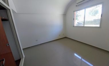 Casa en venta y alquiler anual Mapuche C.C. Sin muebles.