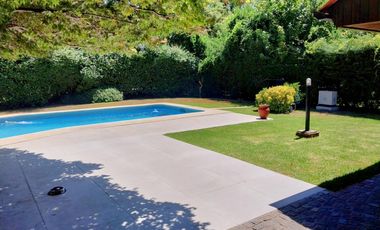 Casa en venta y alquiler anual Mapuche C.C. Sin muebles.