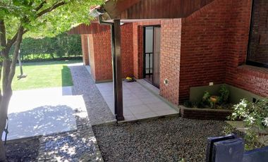 Casa en venta y alquiler anual Mapuche C.C. Sin muebles.