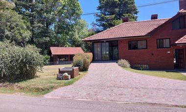 Casa en venta y alquiler anual Mapuche C.C. Sin muebles.